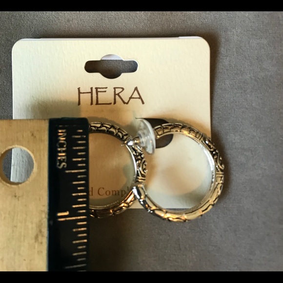 Open back hoops. - Picture 4 of 4